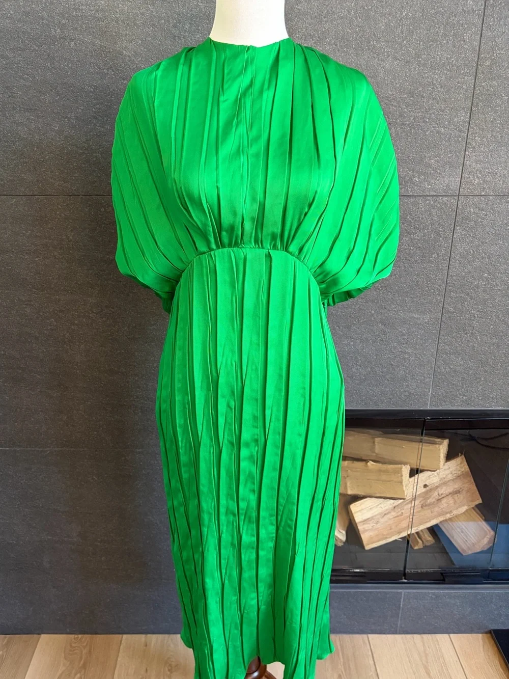 Zara RARE Infamous Green Dress Size Medium - Picture 4 of 16